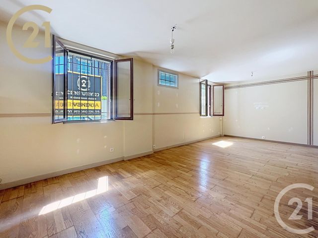 Maison à vendre - 11 pièces - 203 m2 - Bondy - 93 - ILE-DE-FRANCE