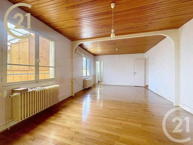 Maison à vendre - 11 pièces - 203 m2 - Bondy - 93 - ILE-DE-FRANCE