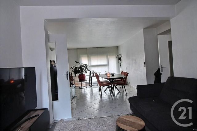 Appartement F5 à vendre - 5 pièces - 100 m2 - Rosny Sous Bois - 93 - ILE-DE-FRANCE