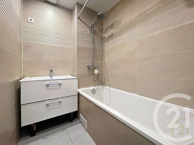 Appartement F3 à vendre - 3 pièces - 75 m2 - Noisy Le Sec - 93 - ILE-DE-FRANCE