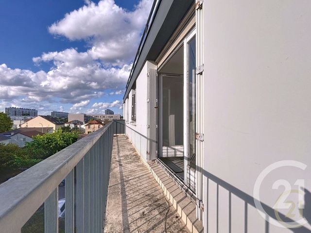 Afficher la photo en grand Appartement F3 à vendre - 3 pièces - 61,71 m2 - Bondy - 93 - ILE-DE-FRANCE