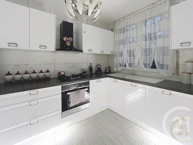 Appartement F3 à vendre - 3 pièces - 66,55 m2 - Bondy - 93 - ILE-DE-FRANCE