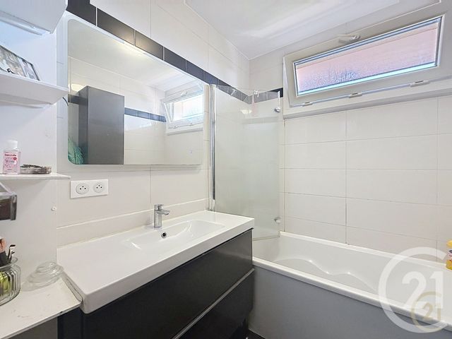 Appartement F3 &agrave; vendre - 3 pi&egrave;ces - 59,44 m2 - Bondy - 93 - ILE-DE-FRANCE