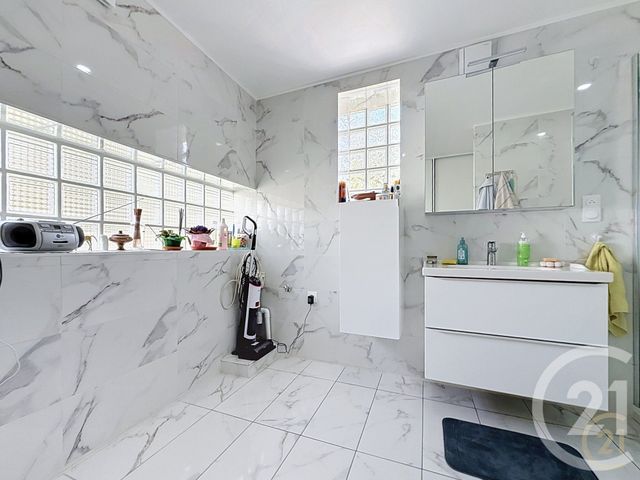 Immeuble &agrave; vendre - 430 m2 - Bondy - 93 - ILE-DE-FRANCE