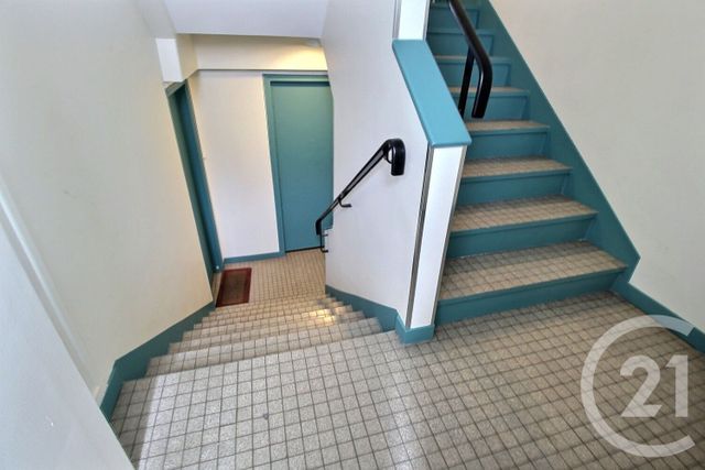 Afficher la photo en grand Appartement F4 à vendre - 4 pièces - 63,50 m2 - Pantin - 93 - ILE-DE-FRANCE