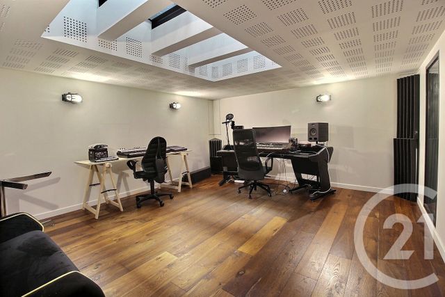 Afficher la photo en grand Appartement Souplex à vendre - 4 pièces - 136,07 m2 - Pantin - 93 - ILE-DE-FRANCE