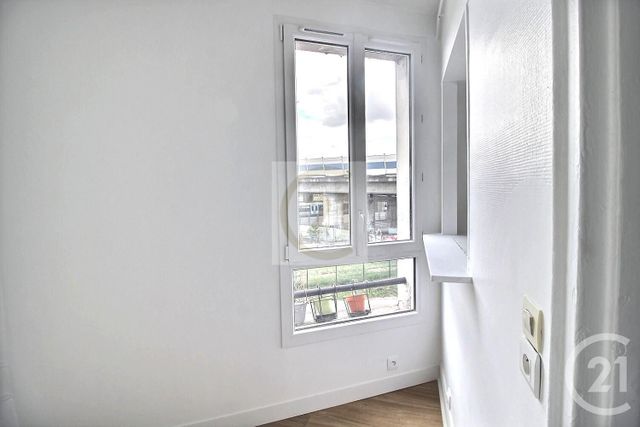 Afficher la photo en grand Appartement à vendre - 2 pièces - 28,01 m2 - Pantin - 93 - ILE-DE-FRANCE