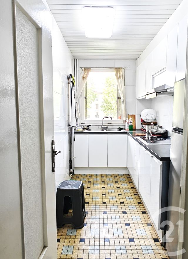 Afficher la photo en grand Appartement F3 à vendre - 3 pièces - 55,70 m2 - Pantin - 93 - ILE-DE-FRANCE