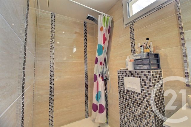 Appartement T2 à vendre - 2 pièces - 24,49 m2 - Pantin - 93 - ILE-DE-FRANCE