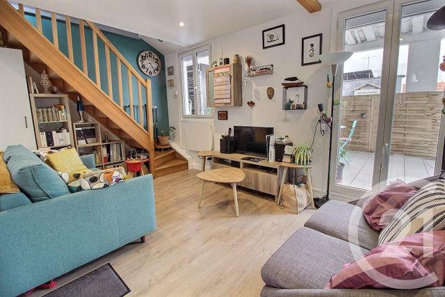 Appartement T2 à vendre - 2 pièces - 49 m2 - Pantin - 93 - ILE-DE-FRANCE
