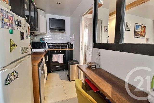 Appartement T2 à vendre - 2 pièces - 24,49 m2 - Pantin - 93 - ILE-DE-FRANCE