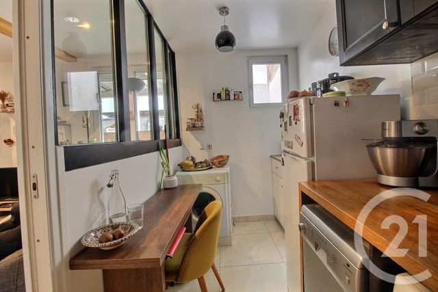Appartement T2 à vendre - 2 pièces - 24,49 m2 - Pantin - 93 - ILE-DE-FRANCE