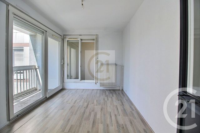 Appartement F4 à vendre - 4 pièces - 81 m2 - Pantin - 93 - ILE-DE-FRANCE