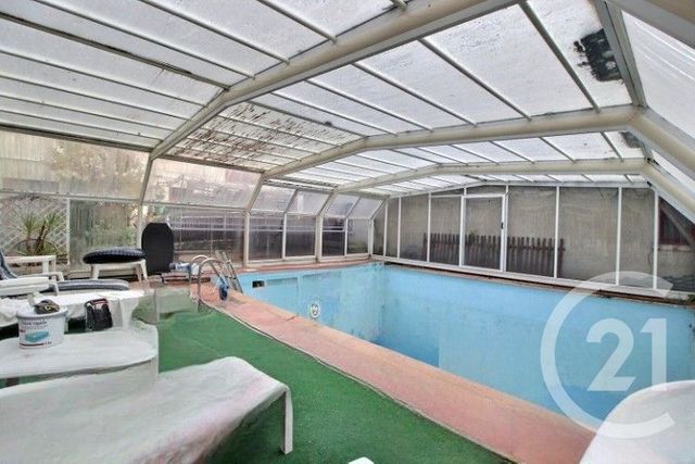 Maison à vendre - 11 pièces - 198 m2 - Pantin - 93 - ILE-DE-FRANCE