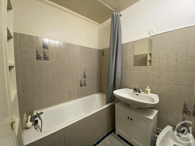 Afficher la photo en grand Appartement F2 à louer - 2 pièces - 47,02 m2 - Pantin - 93 - ILE-DE-FRANCE