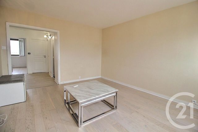 Afficher la photo en grand Appartement T3 à vendre - 3 pièces - 56 m2 - Pantin - 93 - ILE-DE-FRANCE