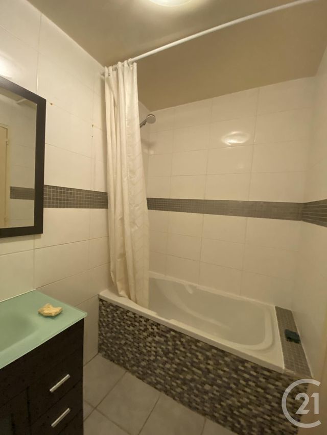 Appartement F3 &agrave; louer - 3 pi&egrave;ces - 71,20 m2 - Les Pavillons Sous Bois - 93 - ILE-DE-FRANCE