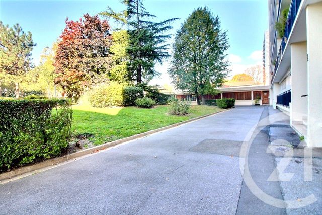 Appartement F3 à vendre - 3 pièces - 66,78 m2 - Rosny Sous Bois - 93 - ILE-DE-FRANCE