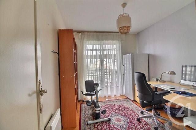 Appartement F4 à vendre - 4 pièces - 99 m2 - Rosny Sous Bois - 93 - ILE-DE-FRANCE