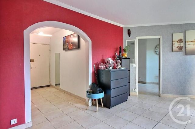 Appartement F4 à vendre - 4 pièces - 88 m2 - Rosny Sous Bois - 93 - ILE-DE-FRANCE