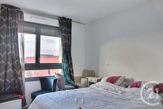 Appartement à vendre - 3 pièces - 57,02 m2 - Rosny Sous Bois - 93 - ILE-DE-FRANCE