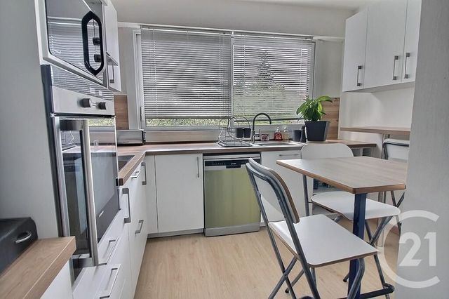 Appartement à vendre - 4 pièces - 81,84 m2 - Rosny Sous Bois - 93 - ILE-DE-FRANCE
