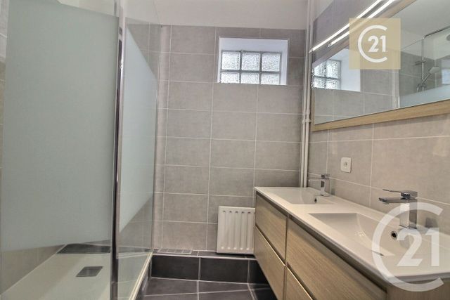 Appartement &agrave; vendre - 4 pi&egrave;ces - 81,84 m2 - Rosny Sous Bois - 93 - ILE-DE-FRANCE