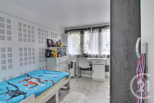 Appartement à vendre - 4 pièces - 81,84 m2 - Rosny Sous Bois - 93 - ILE-DE-FRANCE