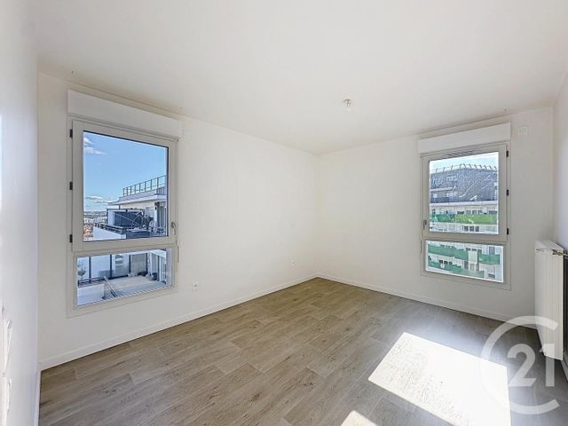 Afficher la photo en grand Appartement F3 à vendre - 3 pièces - 71 m2 - Rosny Sous Bois - 93 - ILE-DE-FRANCE