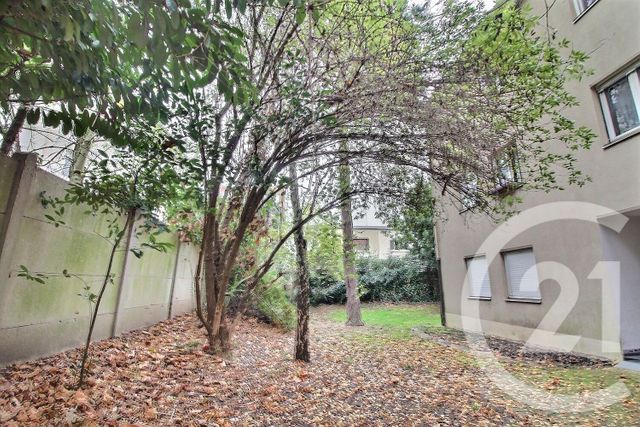 Appartement à vendre - 4 pièces - 83 m2 - Rosny Sous Bois - 93 - ILE-DE-FRANCE