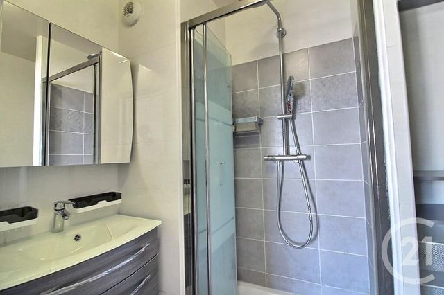Appartement &agrave; vendre - 4 pi&egrave;ces - 100 m2 - Rosny Sous Bois - 93 - ILE-DE-FRANCE