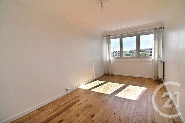 Appartement &agrave; vendre - 4 pi&egrave;ces - 110 m2 - Rosny Sous Bois - 93 - ILE-DE-FRANCE