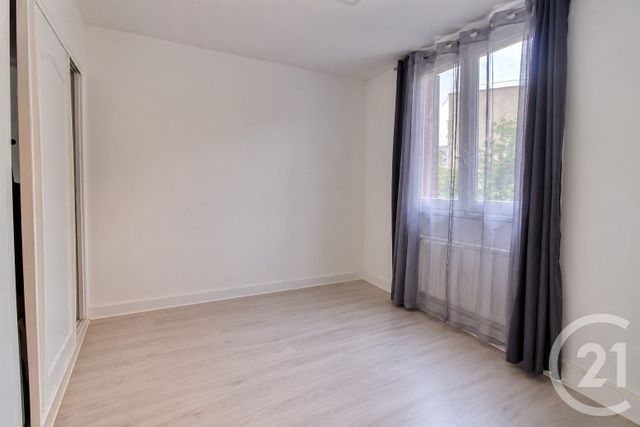Appartement F4 &agrave; vendre - 4 pi&egrave;ces - 68 m2 - Rosny Sous Bois - 93 - ILE-DE-FRANCE
