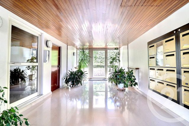 Appartement F3 à vendre - 3 pièces - 65 m2 - Les Lilas - 93 - ILE-DE-FRANCE