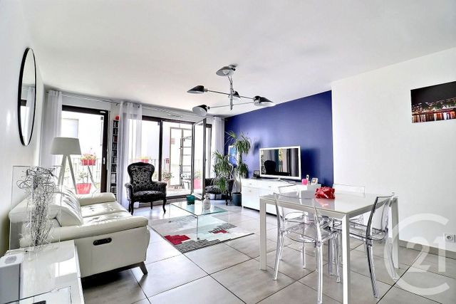 Appartement F4 à vendre - 4 pièces - 88 m2 - Romainville - 93 - ILE-DE-FRANCE