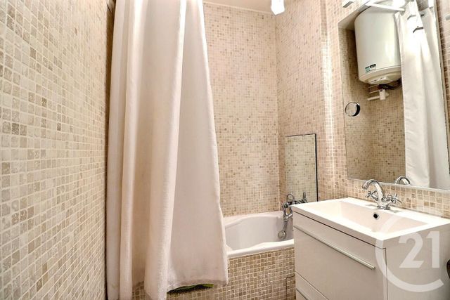 Afficher la photo en grand Appartement F2 à vendre - 2 pièces - 26,02 m2 - Les Lilas - 93 - ILE-DE-FRANCE