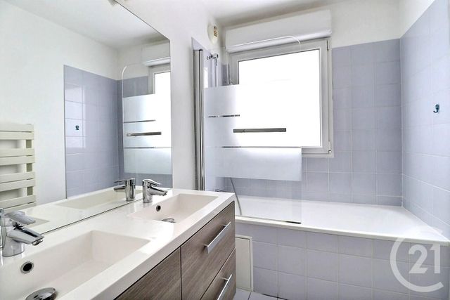 Appartement F4 à vendre - 5 pièces - 99,02 m2 - Les Lilas - 93 - ILE-DE-FRANCE