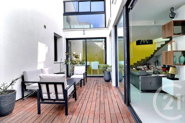 Afficher la photo en grand Appartement F4 à vendre - 4 pièces - 116 m2 - Les Lilas - 93 - ILE-DE-FRANCE