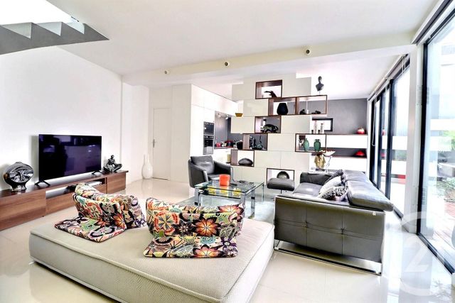 Afficher la photo en grand Appartement F4 à vendre - 4 pièces - 116 m2 - Les Lilas - 93 - ILE-DE-FRANCE