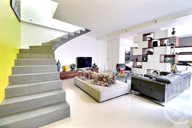 Afficher la photo en grand Appartement F4 à vendre - 4 pièces - 116 m2 - Les Lilas - 93 - ILE-DE-FRANCE