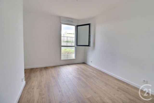 Afficher la photo en grand Appartement à vendre - 3 pièces - 58,52 m2 - Romainville - 93 - ILE-DE-FRANCE