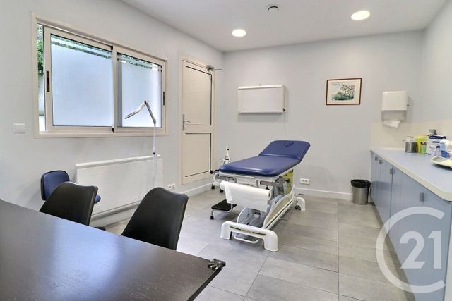 Appartement à vendre - 6 pièces - 122 m2 - Les Lilas - 93 - ILE-DE-FRANCE