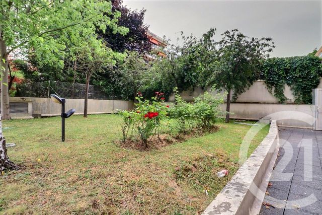 Appartement à vendre - 6 pièces - 122 m2 - Les Lilas - 93 - ILE-DE-FRANCE