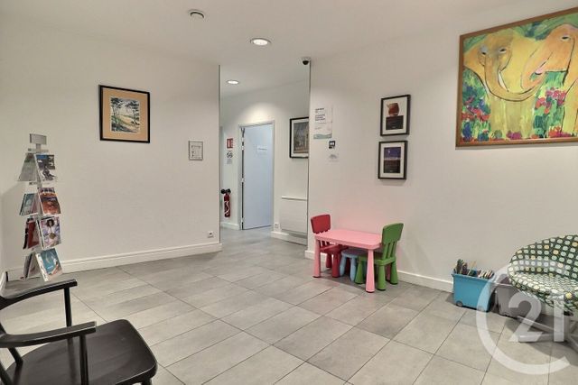 Appartement à vendre - 6 pièces - 122 m2 - Les Lilas - 93 - ILE-DE-FRANCE