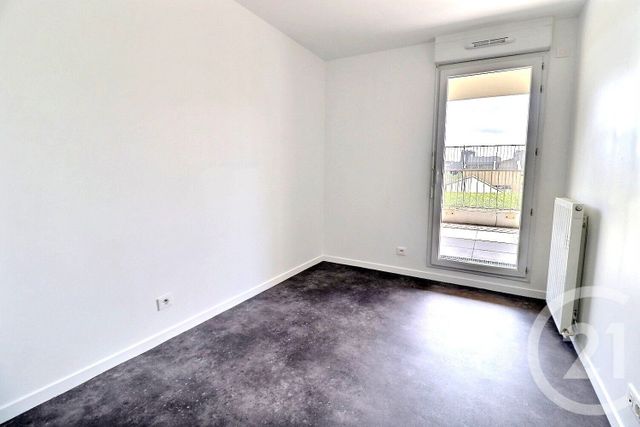 Afficher la photo en grand Appartement F3 à vendre - 3 pièces - 60 m2 - Romainville - 93 - ILE-DE-FRANCE