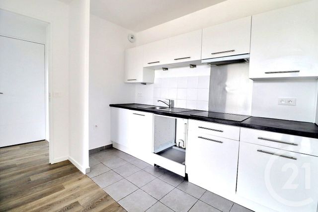 Afficher la photo en grand Appartement F3 à vendre - 3 pièces - 60 m2 - Romainville - 93 - ILE-DE-FRANCE