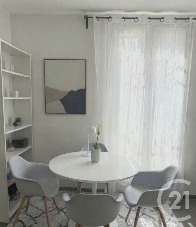 Appartement à vendre - 2 pièces - 23 m2 - Bagnolet - 93 - ILE-DE-FRANCE