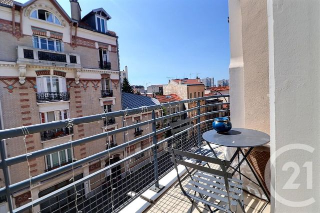 Appartement à vendre - 6 pièces - 103 m2 - Les Lilas - 93 - ILE-DE-FRANCE