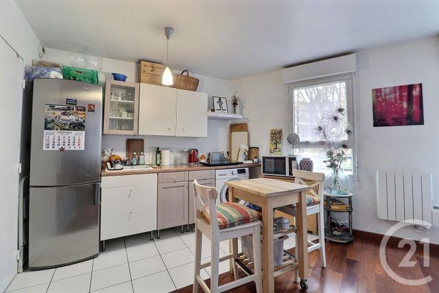 Appartement Studio à vendre - 1 pièce - 29 m2 - Les Lilas - 93 - ILE-DE-FRANCE