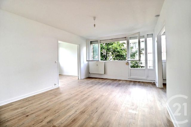 Afficher la photo en grand Appartement F4 à vendre - 4 pièces - 78 m2 - Montreuil - 93 - ILE-DE-FRANCE